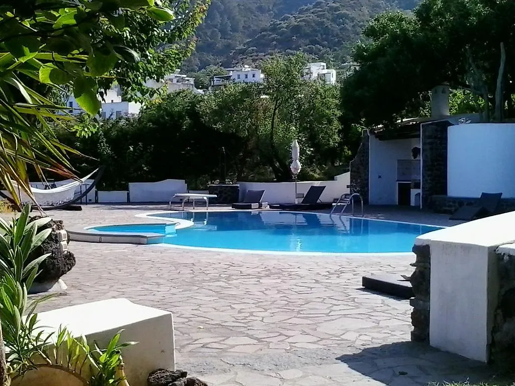 La Villa Rossa Salina